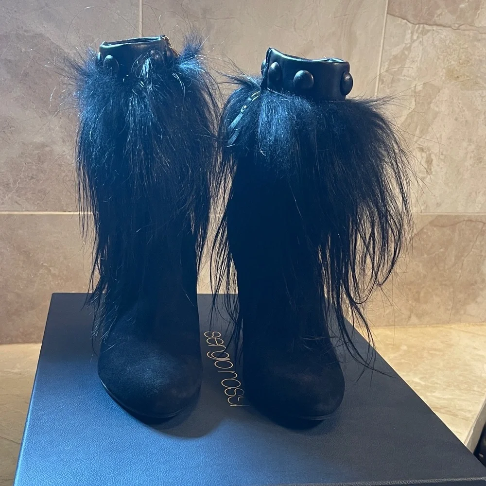 Sergio Rossi Black Fur-Embellished Ankle Boots - Picture 1 of 5